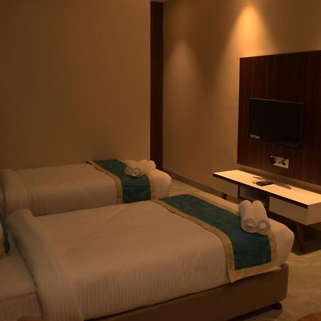 Hotel Tanisha Kishanganj Ngoại thất bức ảnh